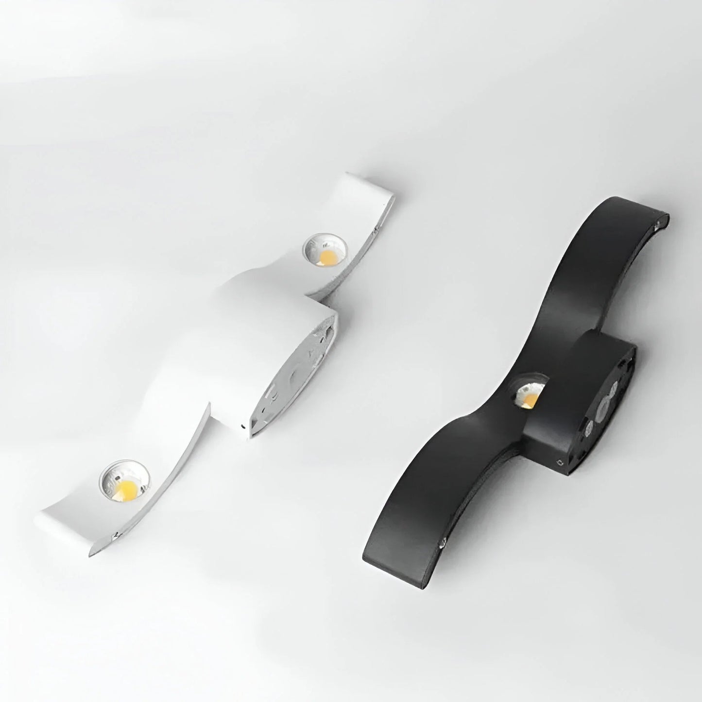 BrightGlow – wodoodporna lampa ścienna Nordic 4