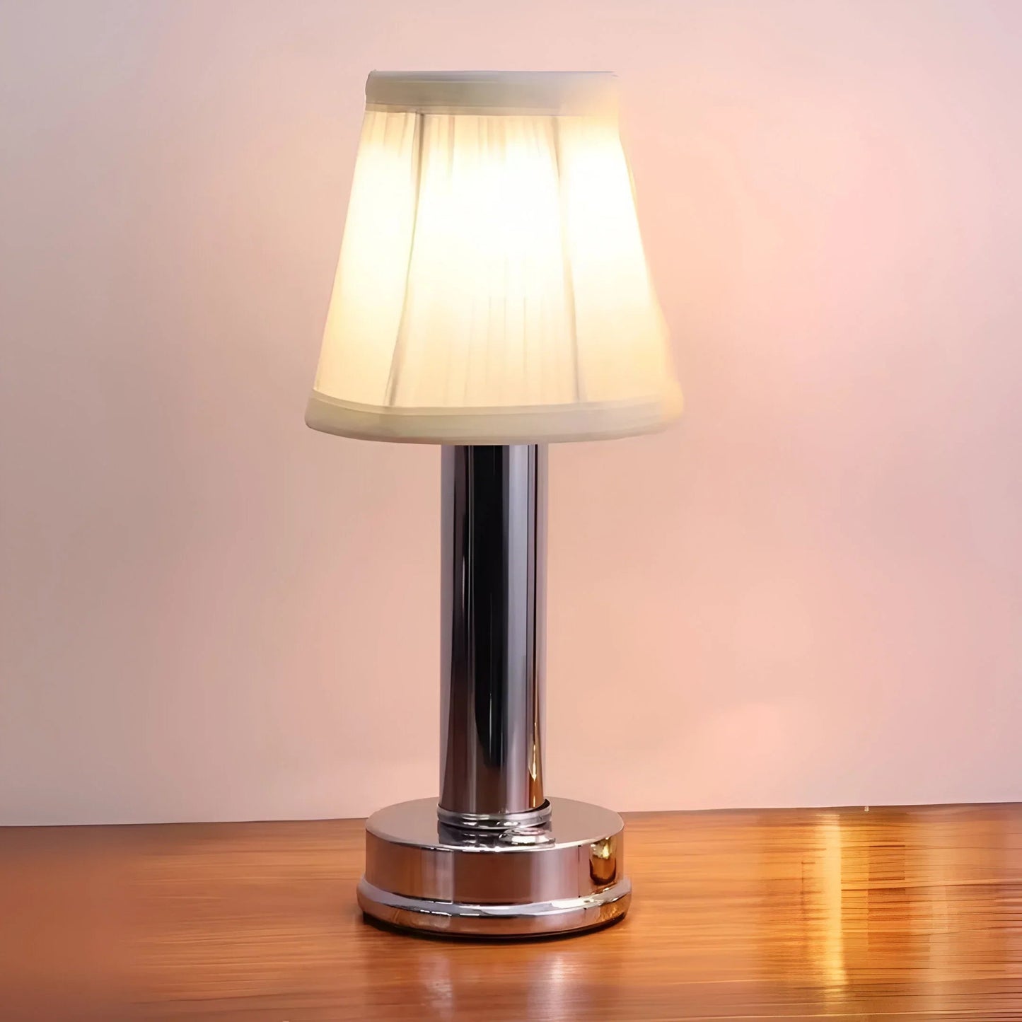 CozyGlow – bezprzewodowa lampa stołowa z jedwabiu 1