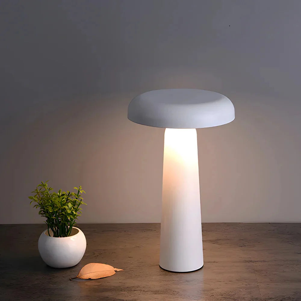 GlowTilt – Akumulatorowa lampa stołowa w kształcie grzyba 1