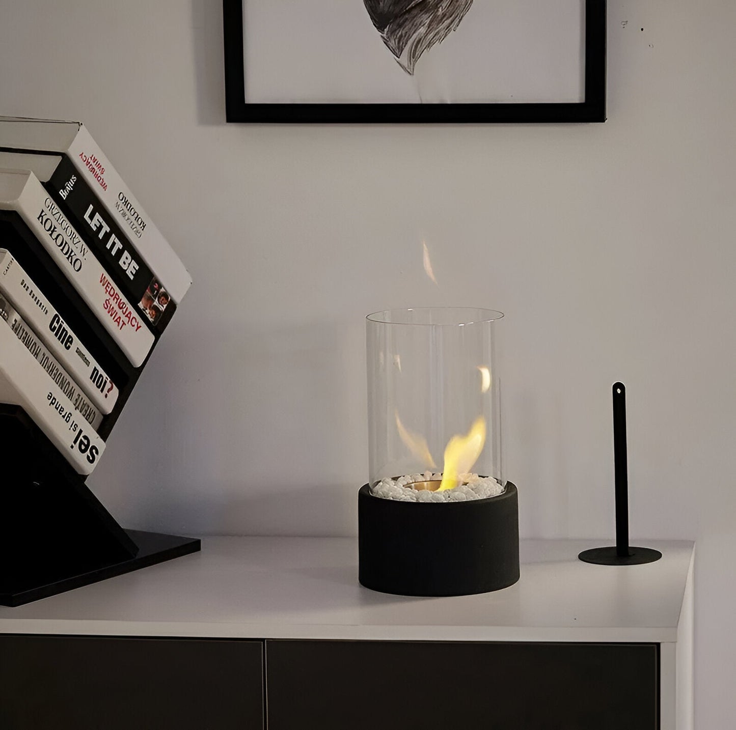 LumeFlame – przenośna lampa stołowa z efektem latarni ogniowej 2