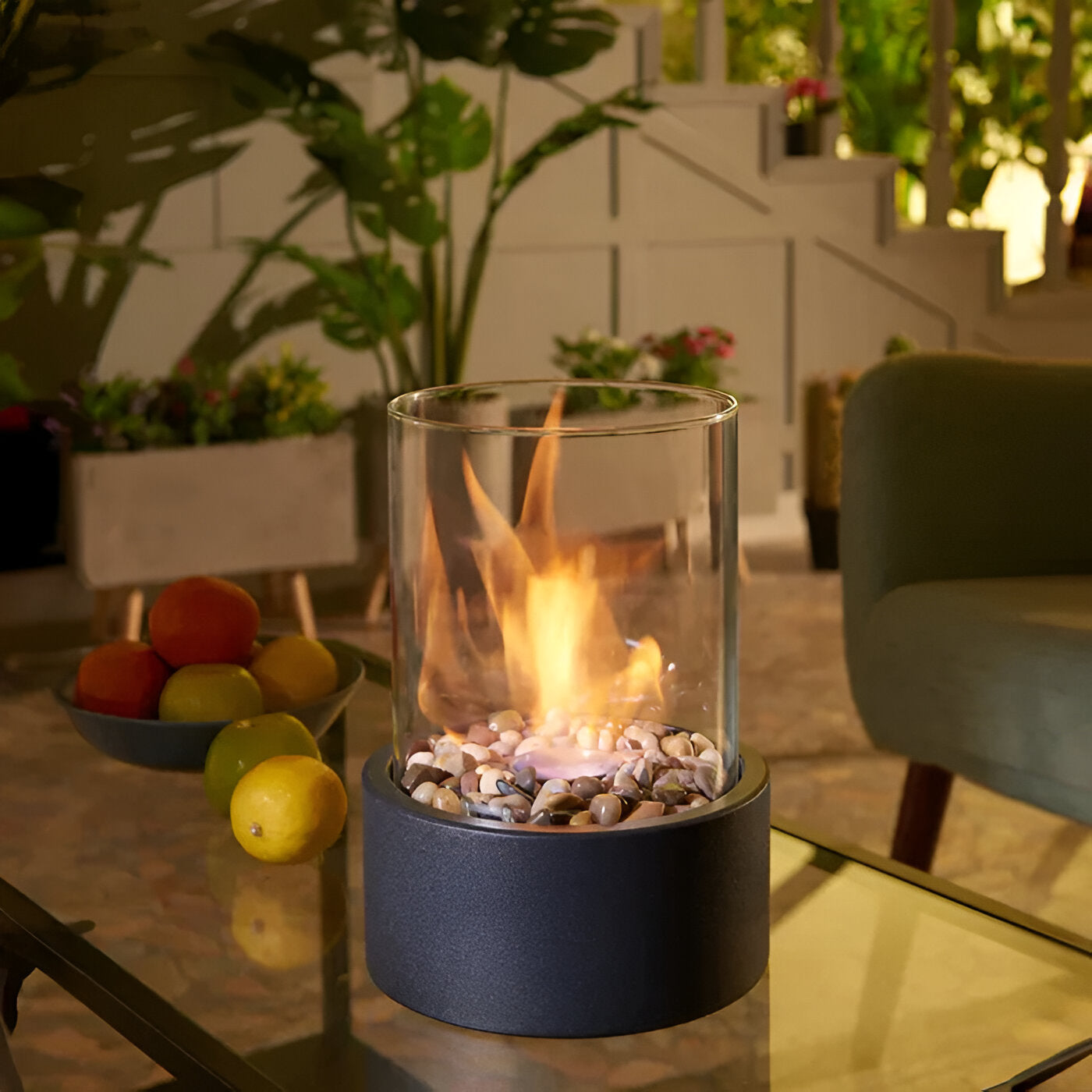 LumeFlame – przenośna lampa stołowa z efektem latarni ogniowej 4