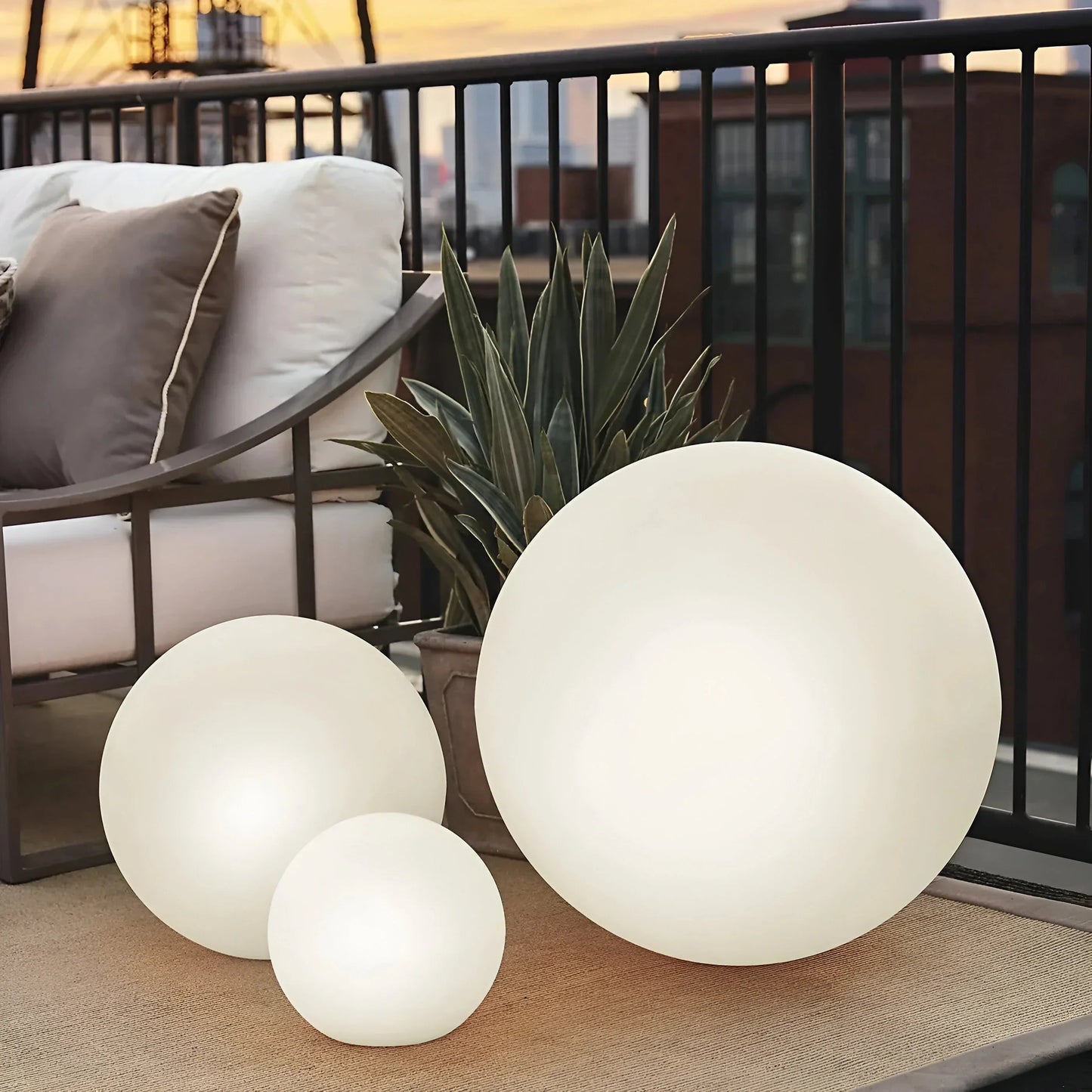 LumiGlobe – Odporna na warunki atmosferyczne lampa ogrodowa 6