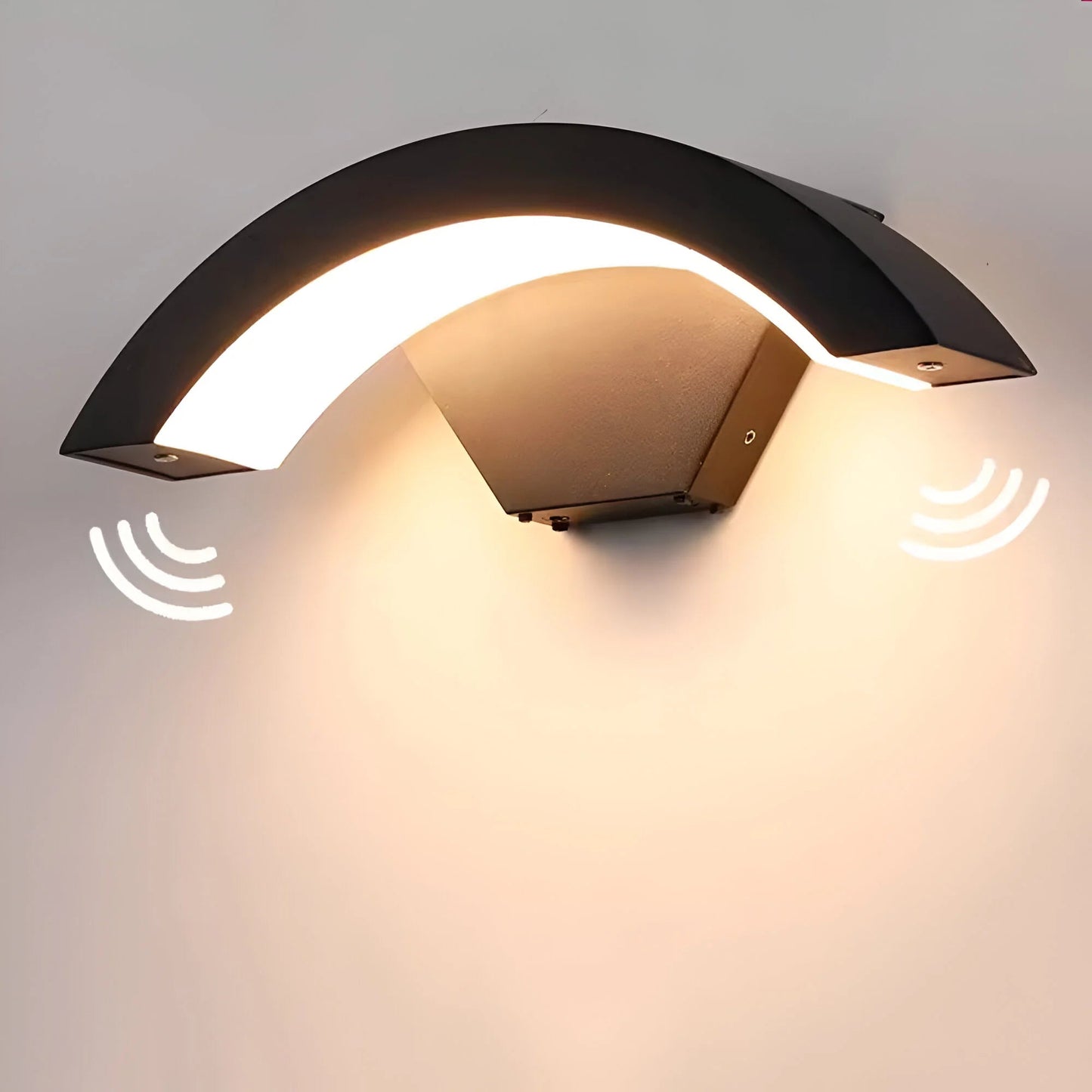 LumiGuard – zewnętrzna lampa ścienna z czujnikiem ruchu 4