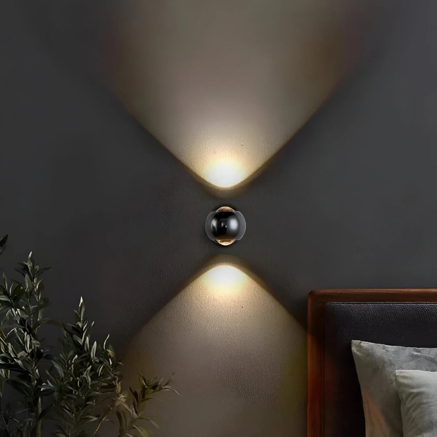 LumiTurn – Regulowana lampa ścienna LED 180° 3