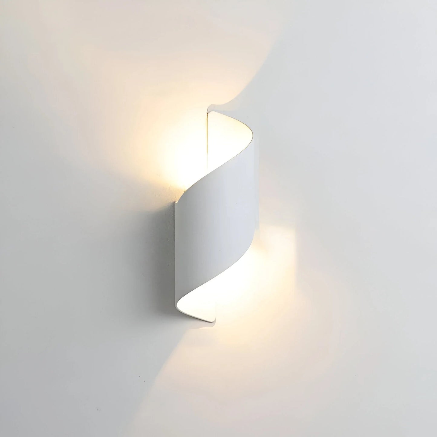 LumiTwist – Nowoczesna, skręcona lampa ścienna LED 3