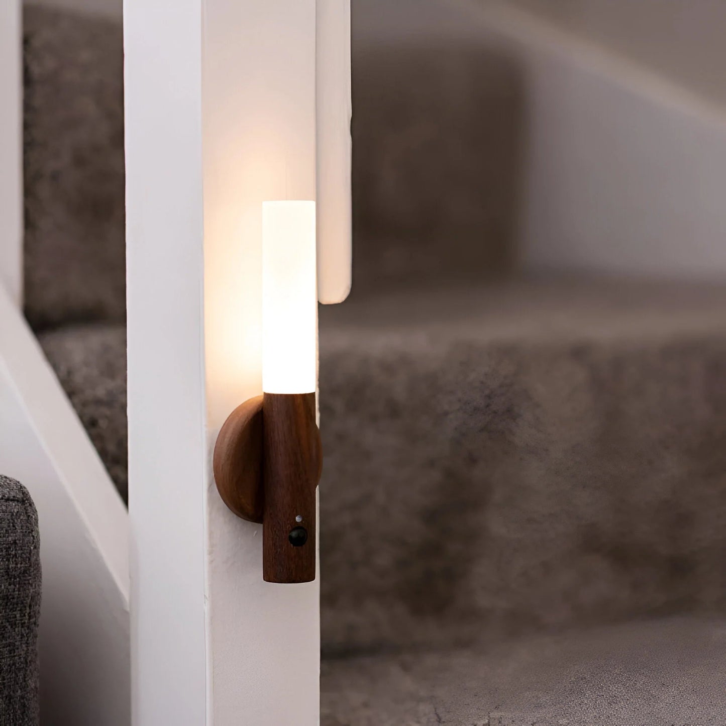 LumoGlow – Magnetyczna lampa ścienna z czujnikiem ruchu 2