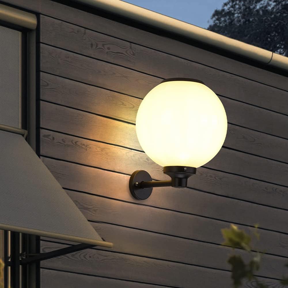 SunAura – Zewnętrzna lampa ogrodowa zasilana energią słoneczną 4