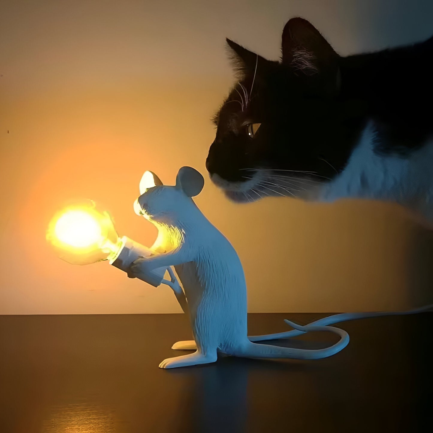 WhiskerGlow – Lampa stołowa LED w kształcie myszy 4