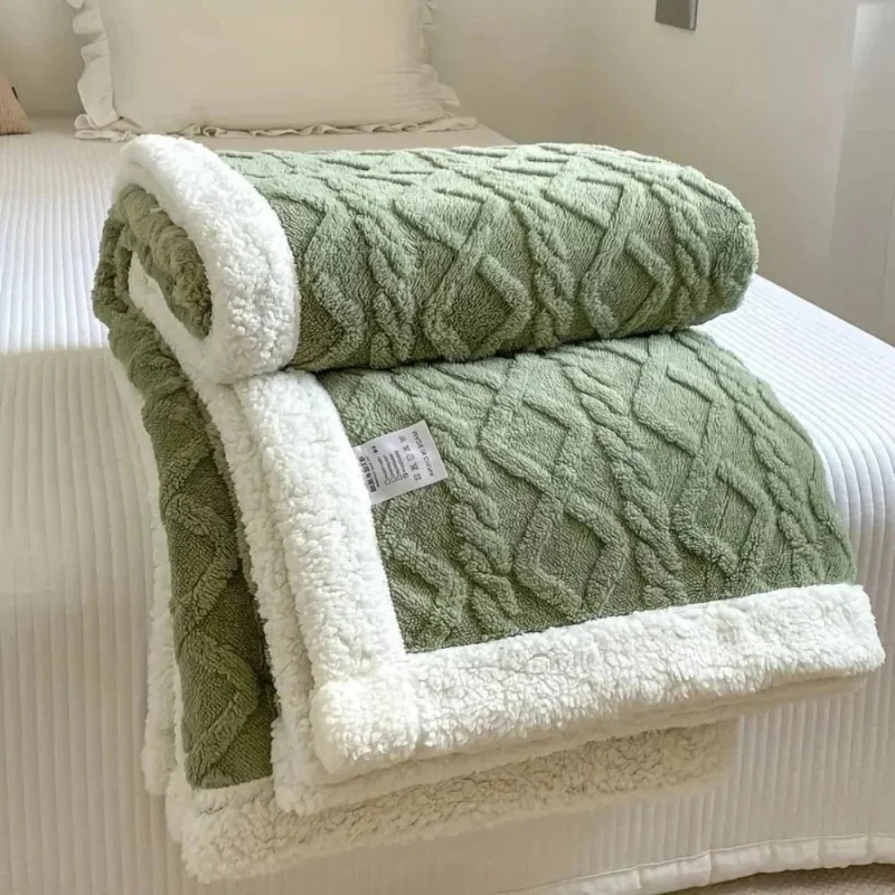 CuddleLux – Dwustronny Koc z Mikrofibry Sherpa