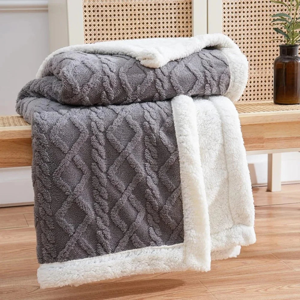CuddleLux – Dwustronny Koc z Mikrofibry Sherpa