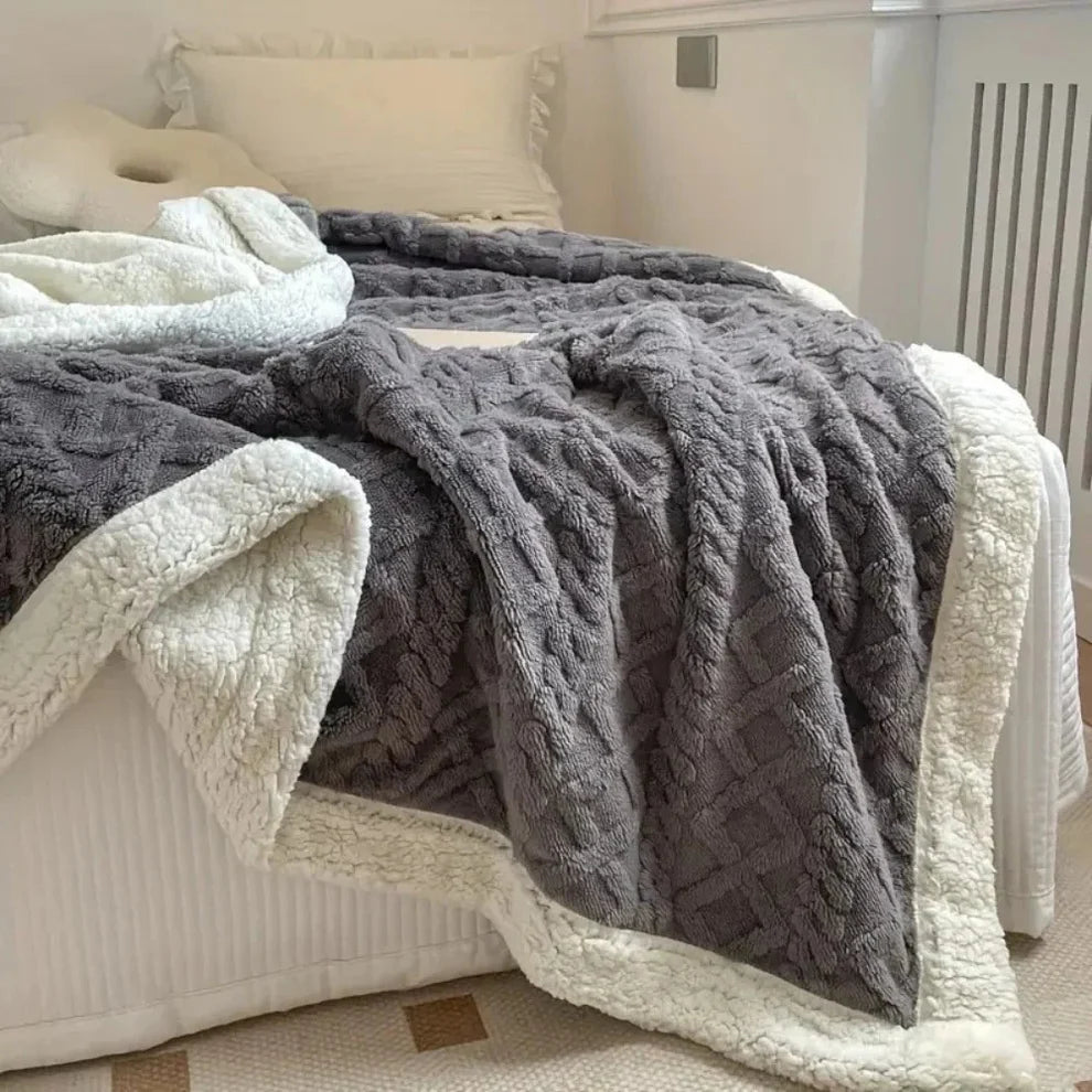 CuddleLux – Dwustronny Koc z Mikrofibry Sherpa