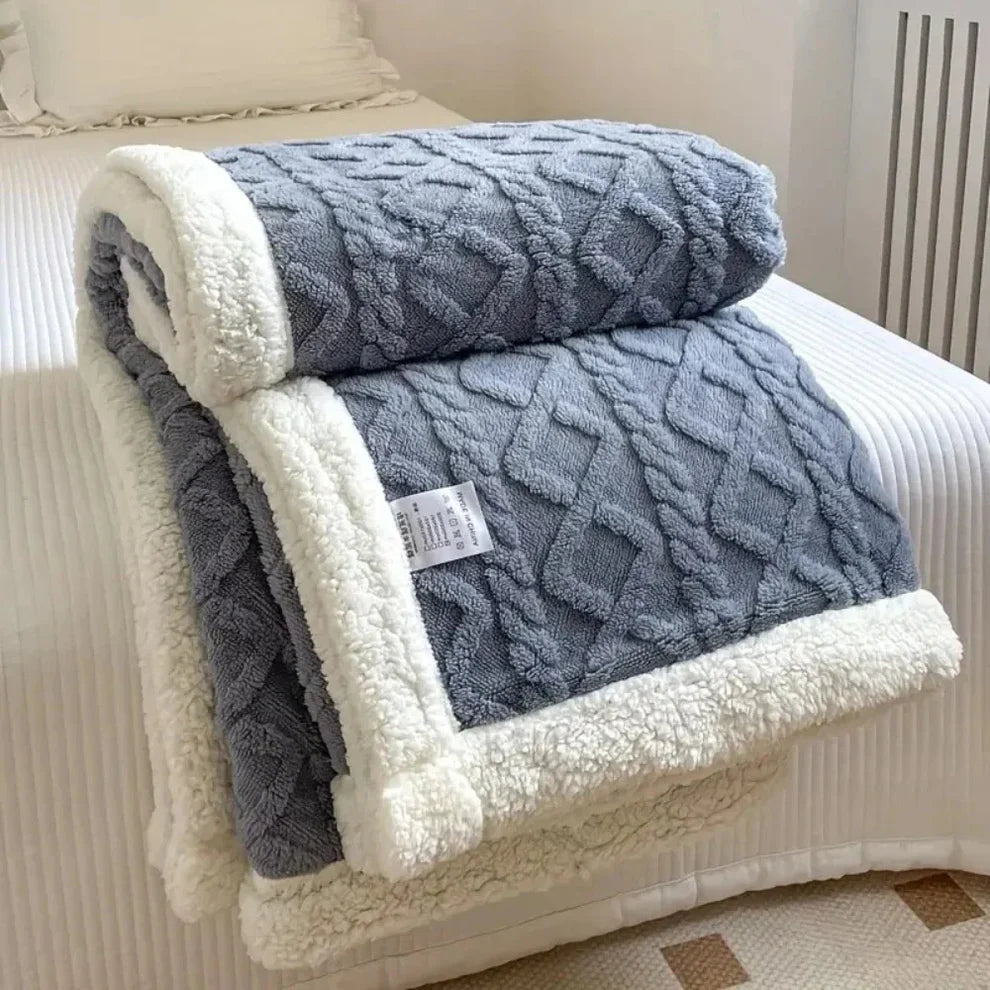 CuddleLux – Dwustronny Koc z Mikrofibry Sherpa