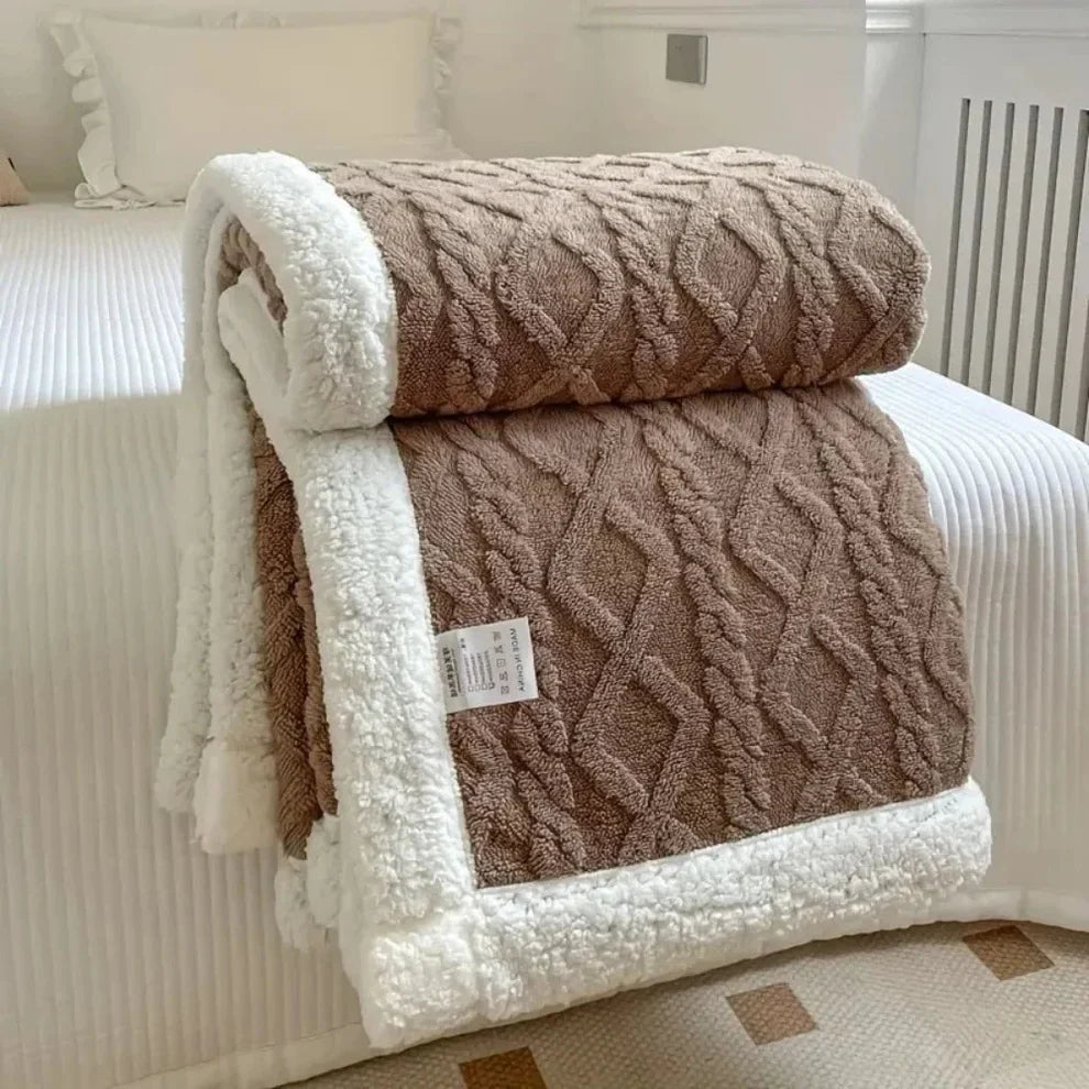 CuddleLux – Dwustronny Koc z Mikrofibry Sherpa