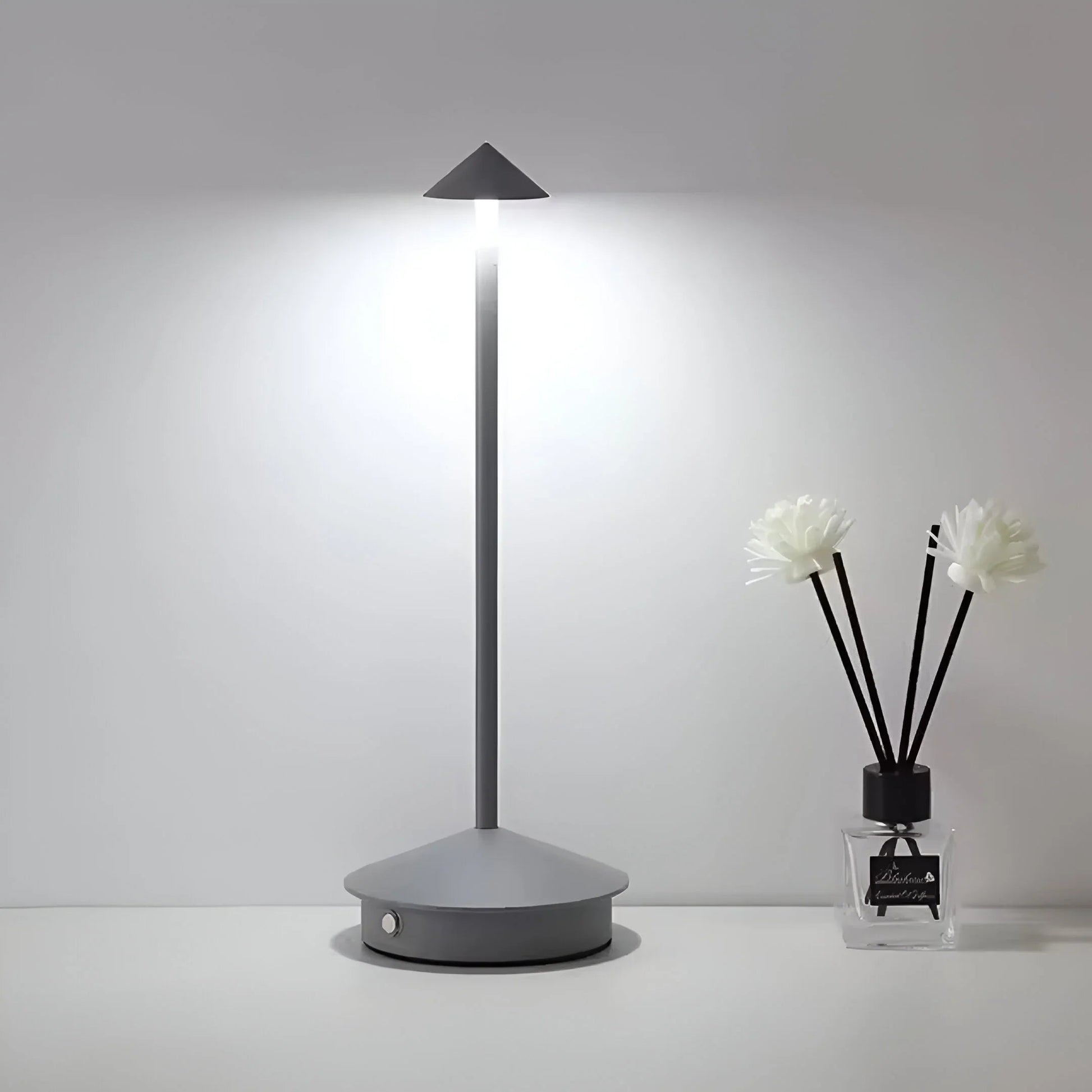 LumeaGlow – wodoodporna bezprzewodowa lampa stołowa LED 4