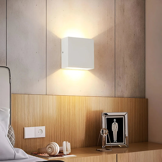 LumiCube – Minimalistyczna lampa ścienna w kształcie kostki 0