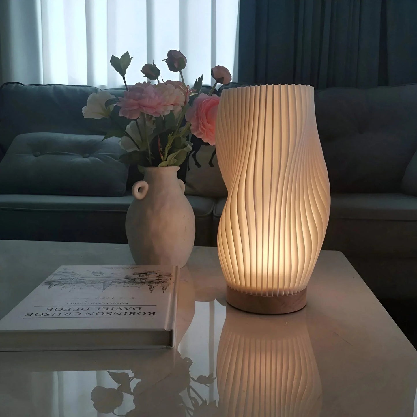 LumiHaven – ściemnialna lampa stołowa sterowana dotykowo 2