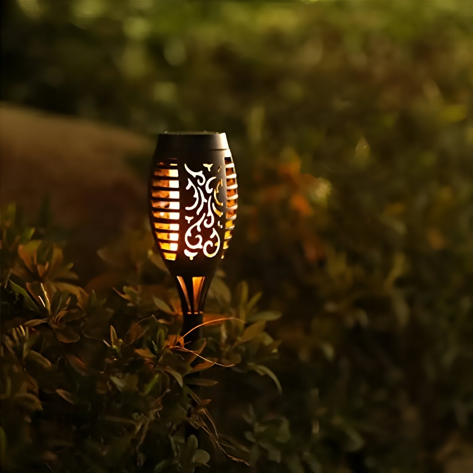 SolarFlame – Zewnętrzna lampa ogrodowa z płomieniem solarnym 4