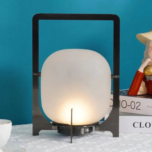 Solara – Lampa ogrodowa zasilana energią słoneczną 0
