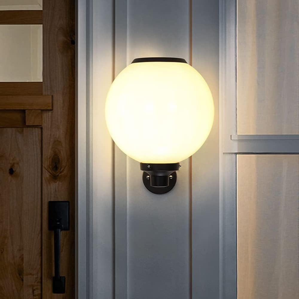 SunAura – Zewnętrzna lampa ogrodowa zasilana energią słoneczną 3