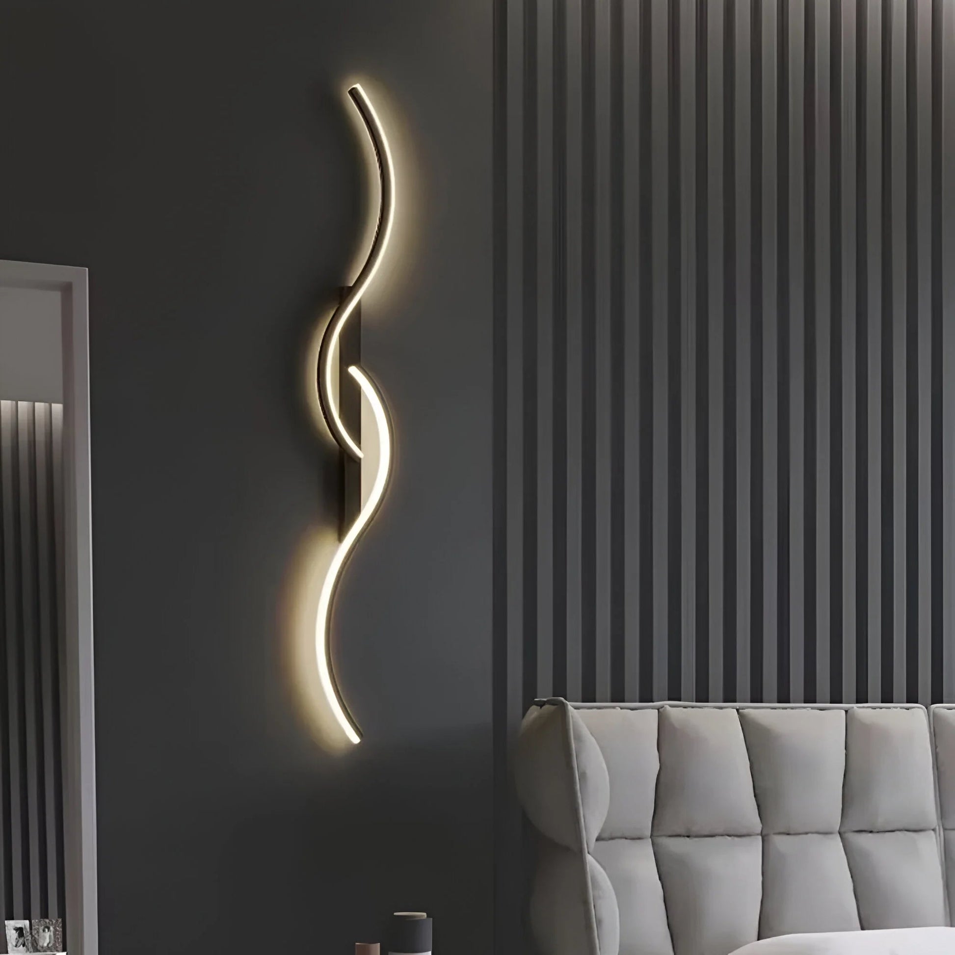 WaveGlow – nowoczesna, zakrzywiona lampa ścienna 5